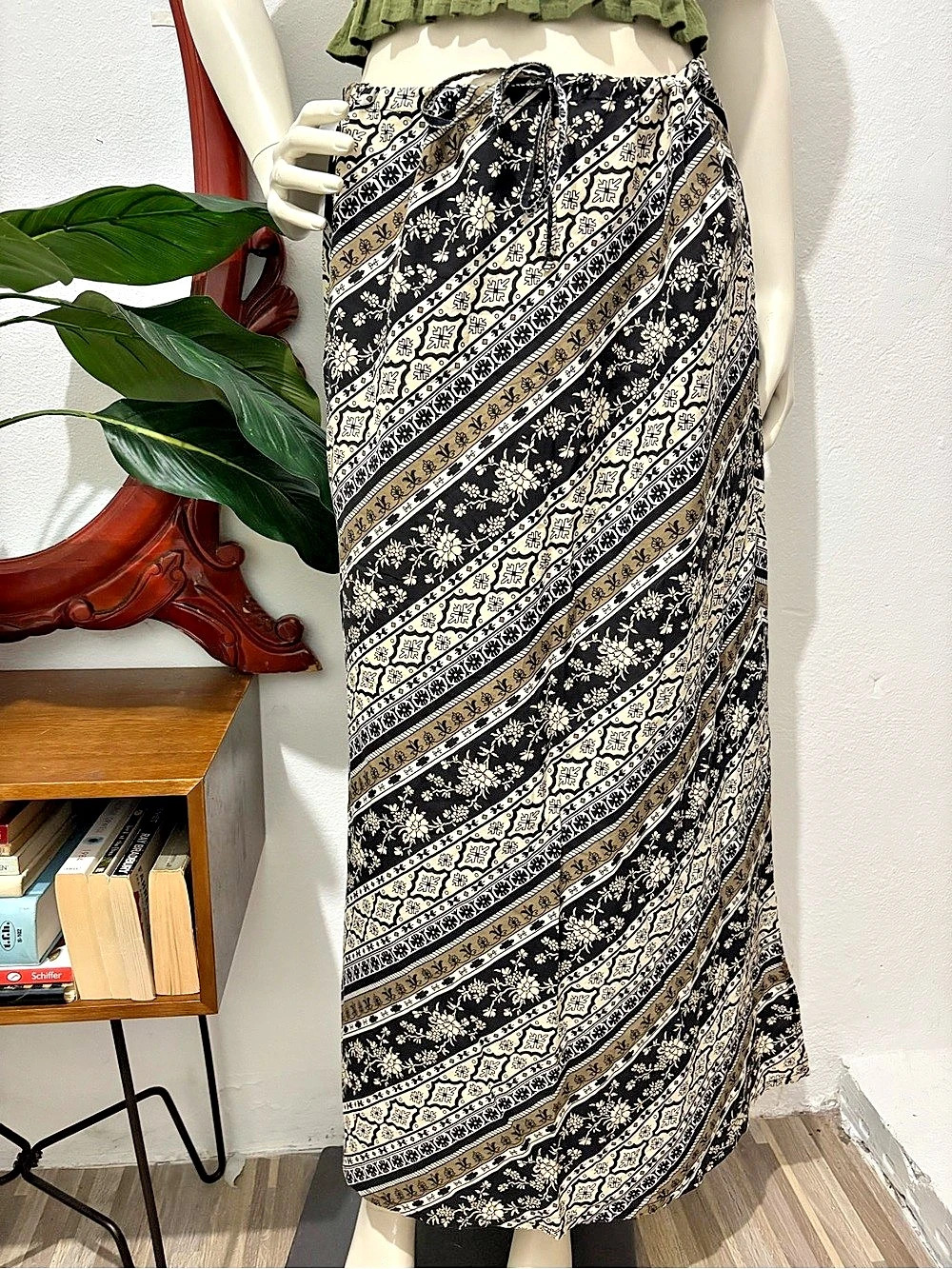 Y2K Old Navy Women's Boho Printed Drawstring Waist Cotton Maxi Skirt Size 10